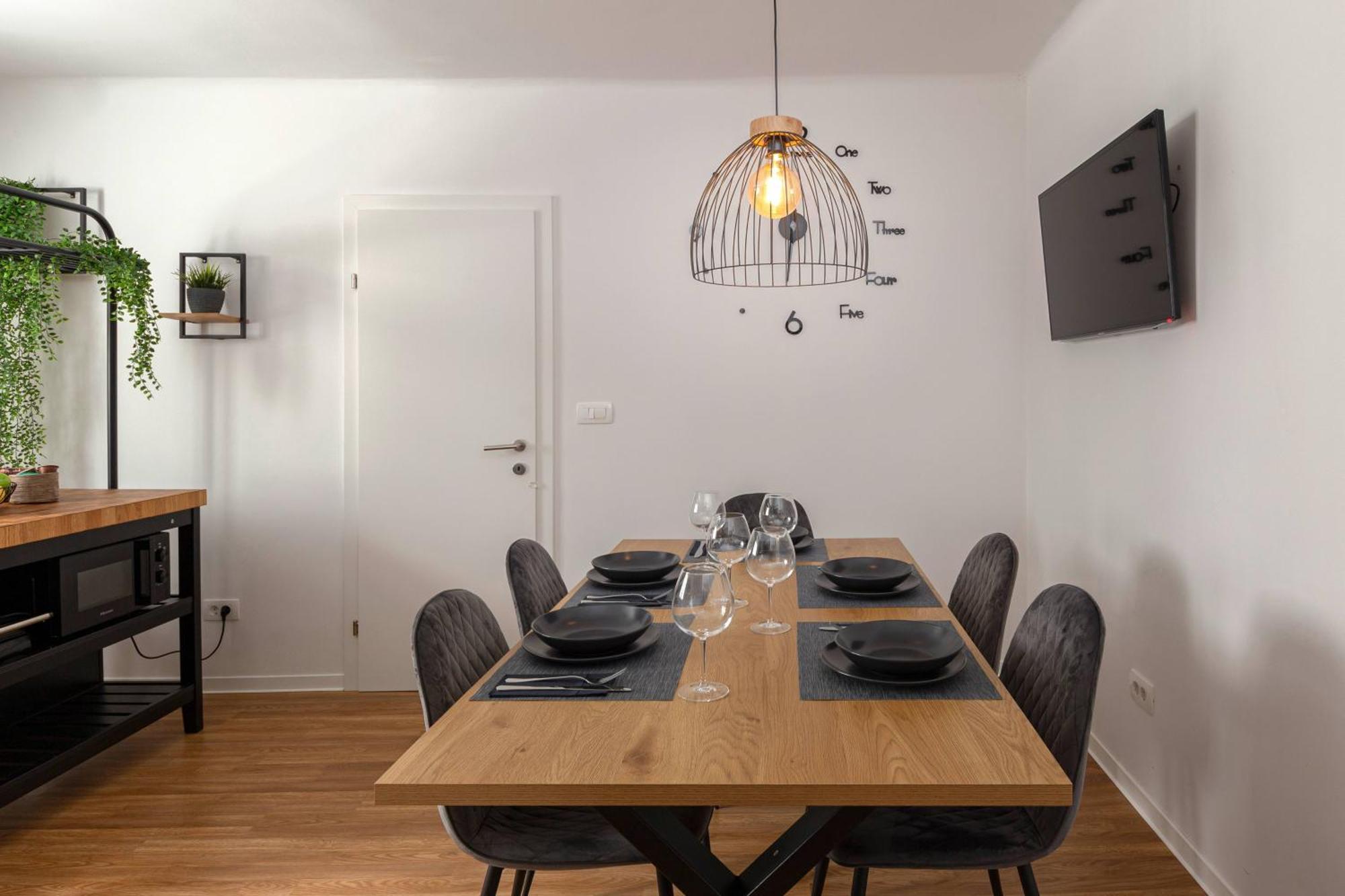 Apartments Grahek Любляна Екстериор снимка